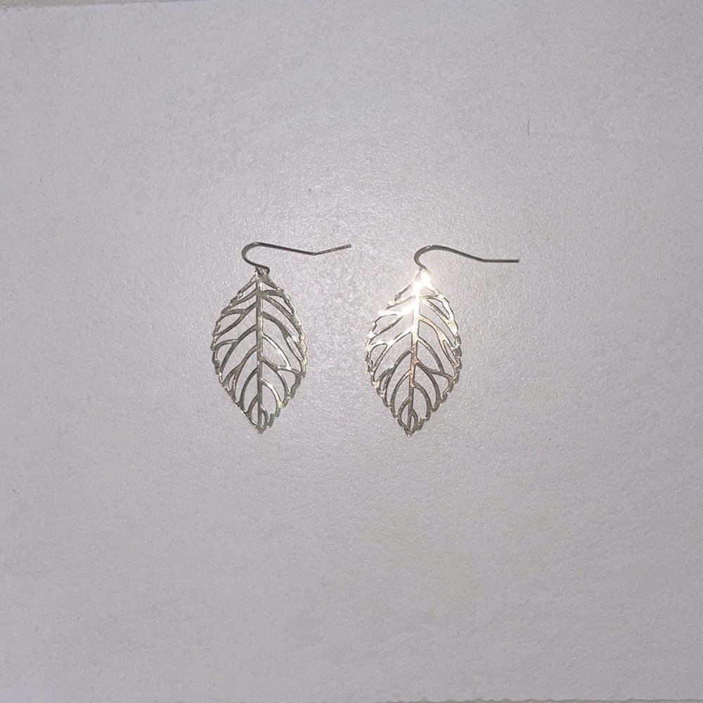 Pair of earrings